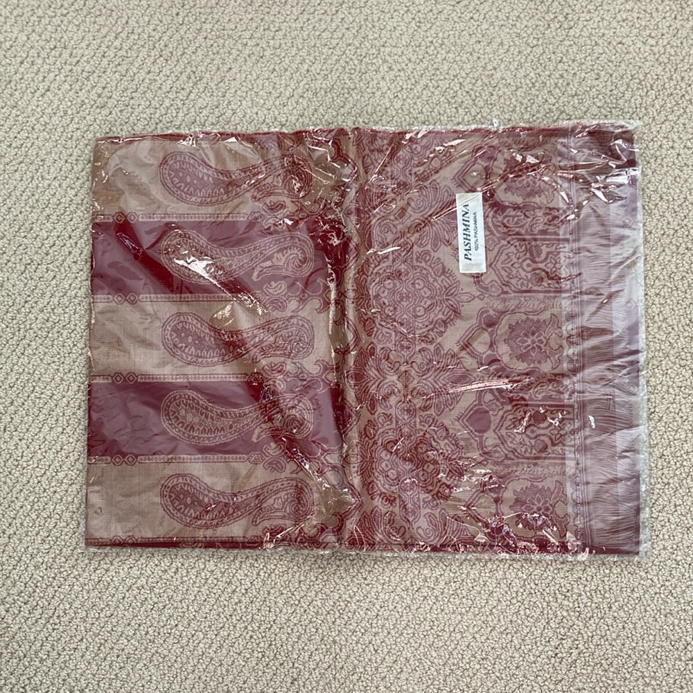 NEW Pashmina Scarf Wrap 100% Pashmina Gold Dark Red Tassles Luxury Shrug SEALED